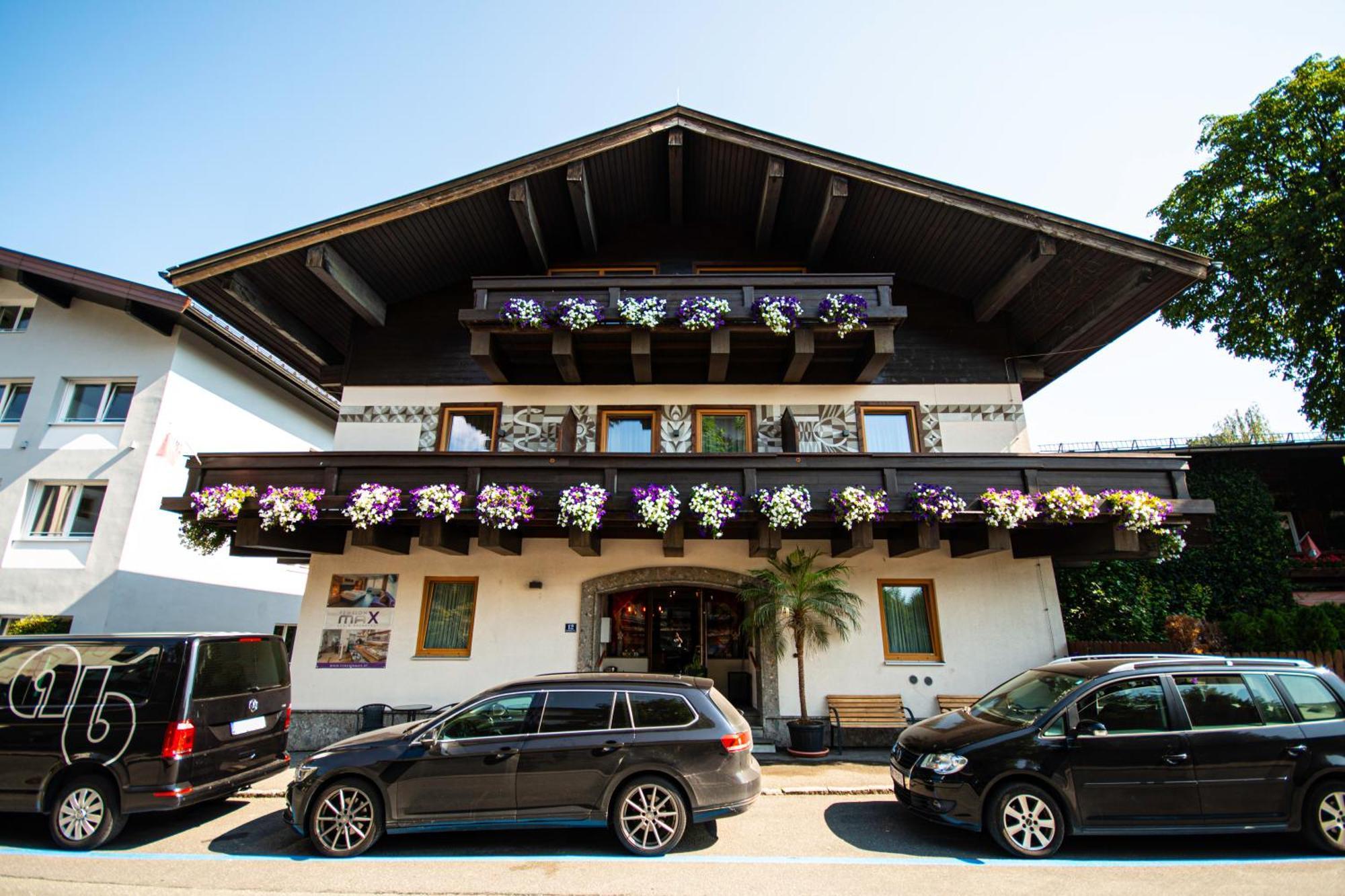 Pension Max Summercard Included Zell am See Exterior photo